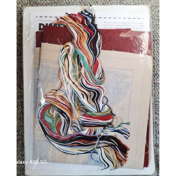 Dimensions Debbie Mumm Snow Pals Ornaments Cross Stitch Kit  Stamped Cotton Fabr - Picture 6 of 6